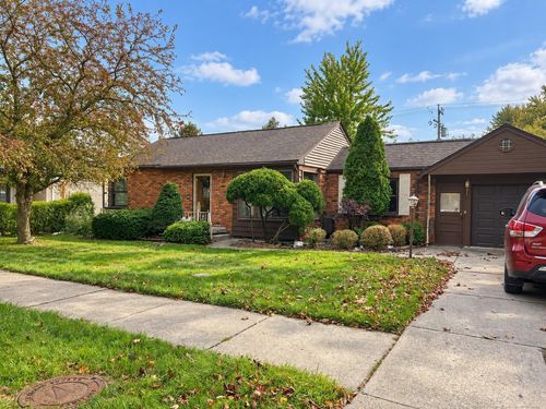 19910 Parkside St, Saint Clair Shores, MI, 48080-3364 | Card Image