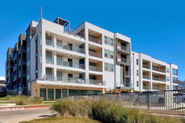 APT-2010 - 4801 Springdale Rd, Condo with 2 bedrooms, 2 bathrooms and 1 parking in Austin TX | Image 6