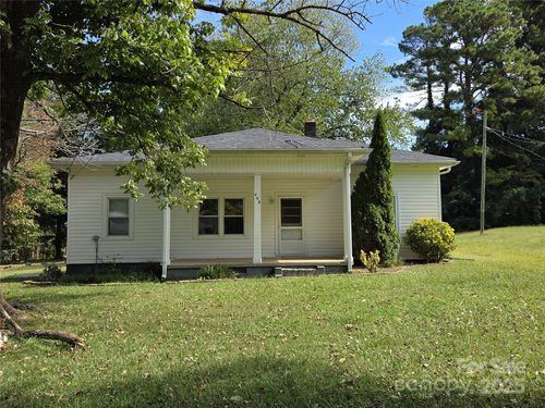 408 Yadkin Gq St, Granite Quarry, NC, 28146-6107 | Card Image