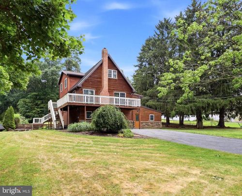260 Pleasant Hill Rd, LEWISBERRY, PA, 17339-9615 | Card Image