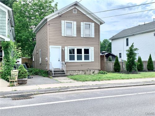 2739 State Route 48, Minetto, NY, 13115-7720 | Card Image