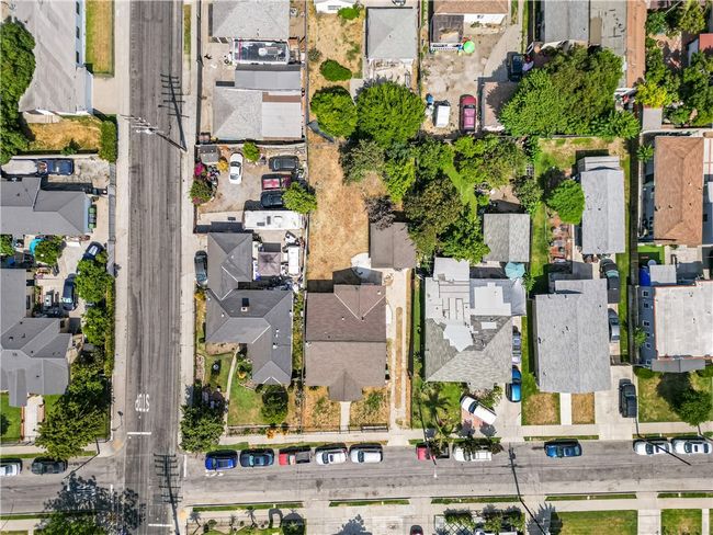 614 N Spring Ave, House other with 2 bedrooms, 1 bathrooms and 1 parking in Compton CA | Image 28