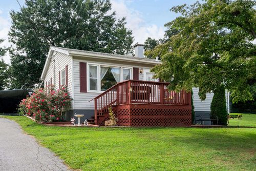 26 Maple Dr, VERONA, VA, 24482-2608 | Card Image