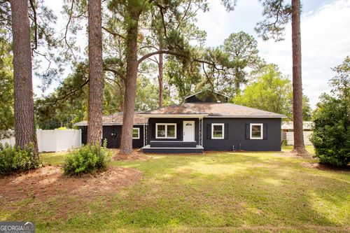 601 Community Dr, Waycross, GA, 31501-6120 | Card Image