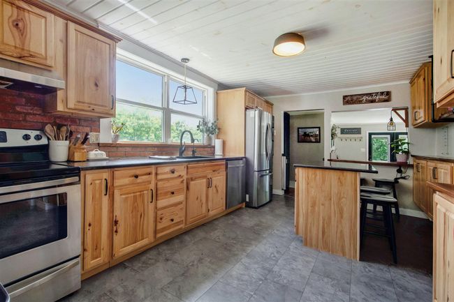 8041 Donovan Rd, House other with 3 bedrooms, 2 bathrooms and null parking in Dexter MI | Image 7