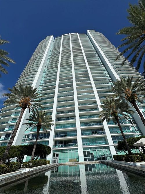 1708-1331 Brickell Bay Dr, Miami, FL, 33131-3690 | Card Image