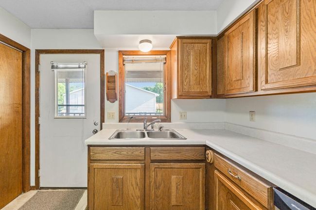 13 Kitchen-2.jpg | Image 13