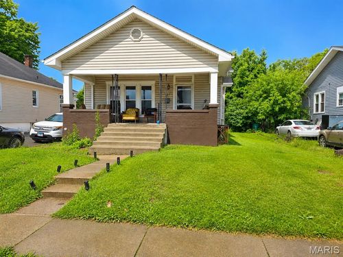 727 N 38th St, East Saint Louis, IL, 62205-2107 | Card Image