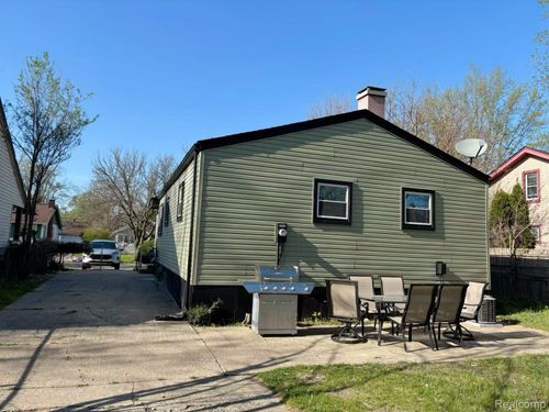 1567 Leroy St, Ferndale, MI, 48220-1656 | Card Image