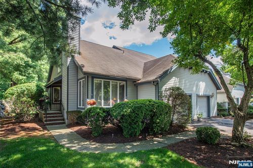 75 Birch Lane, Wayne, NJ, 07470 | Card Image