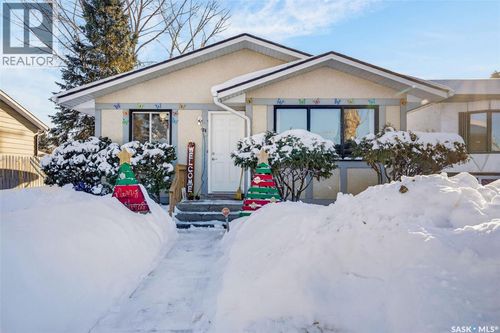 88 Kemp Cres, Prince Albert, SK, S6V6H1 | Card Image