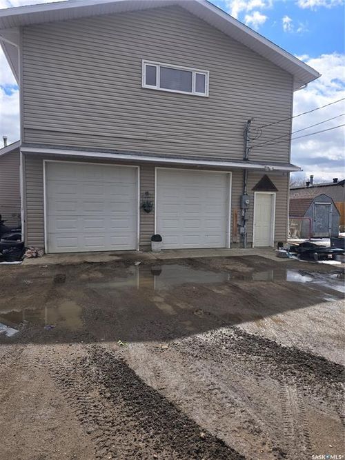 209 Allan St, Dundurn, SK, S0K1K0 | Card Image