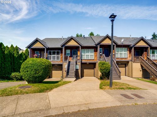 8996 Se Chloe Ln, Happy Valley, OR, 97086-3763 | Card Image