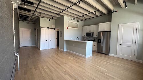 2-199 Market St, Lowell, MA, 01852-1810 | Card Image