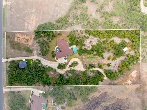 812 Jennings Branch Rd, Georgetown, TX, 78633-2110 | Card Image