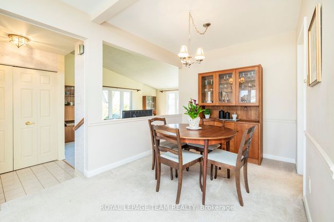 24 Ellery Cres, House other with 3 bedrooms, 2 bathrooms and 4 parking in Nepean ON | Image 14