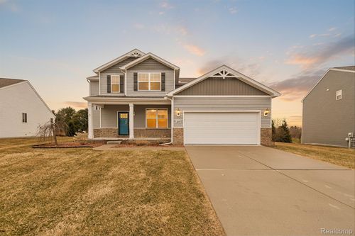 1363 Douglas Fir Dr, Howell, MI, 48843-9723 | Card Image