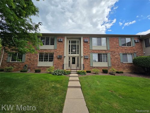 122-500 Romeo Rd, Rochester, MI, 48307-1675 | Card Image