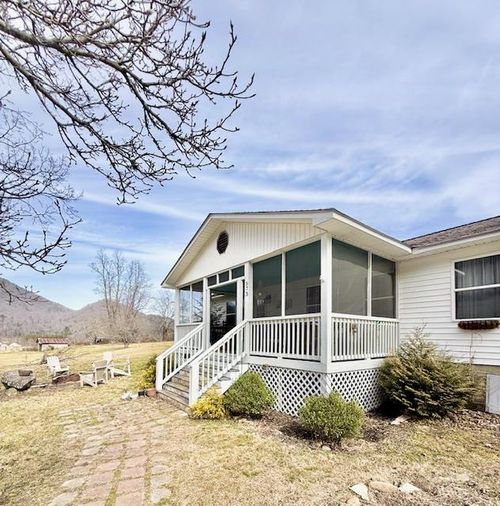 575 Cody Br, Robbinsville, NC, 28771-8854 | Card Image