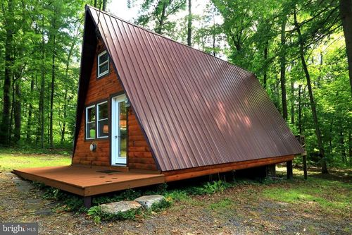 1397 Jacks Mountain Rd, MC VEYTOWN, PA, 17051-8037 | Card Image