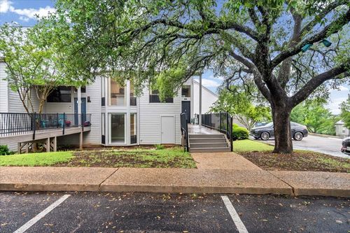 115 World Of Tennis Sq, Lakeway, TX, 78738-1104 | Card Image