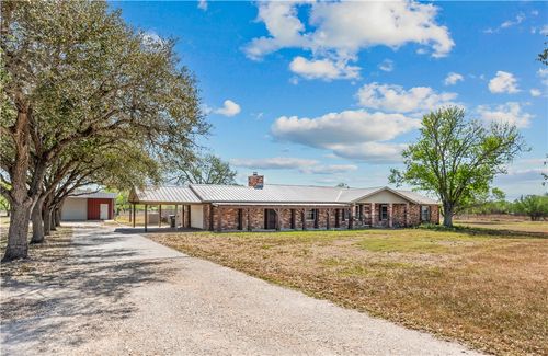 5498 Sunset Trl, Robstown, TX, 78380-9110 | Card Image