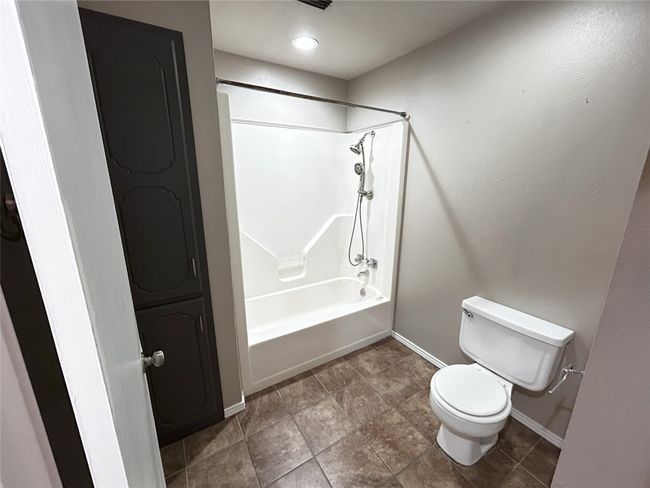 1728 Red Oak Cir, House other with 3 bedrooms, 2 bathrooms and null parking in Sulphur Springs TX | Image 9