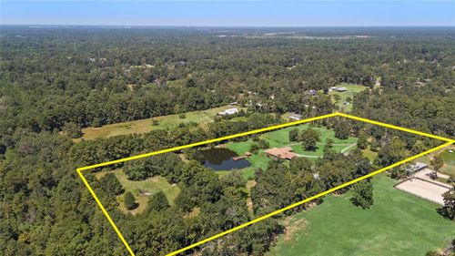 14818 Walker Rd, Conroe, TX, 77302-6666 | Card Image