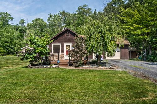 117 Whispering Acres Ln, WIND GAP, PA, 18091-9001 | Card Image