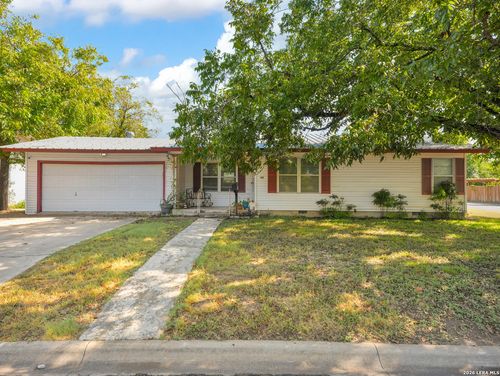 406 Bluebonnet Dr, Kerrville, TX, 78028-3105 | Card Image