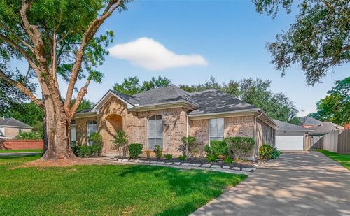 2503 Falcon Ridge St, Pearland, TX, 77584-4817 | Card Image