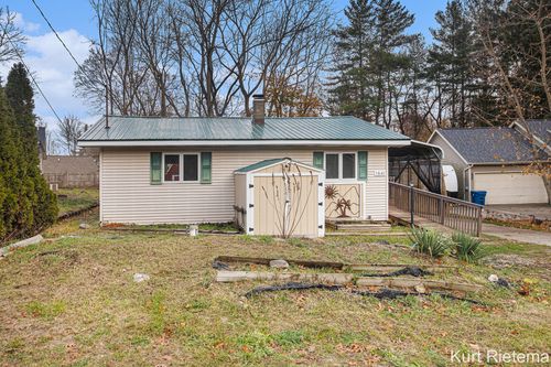 1841 Teepee Trl, Allegan, MI, 49010-8915 | Card Image