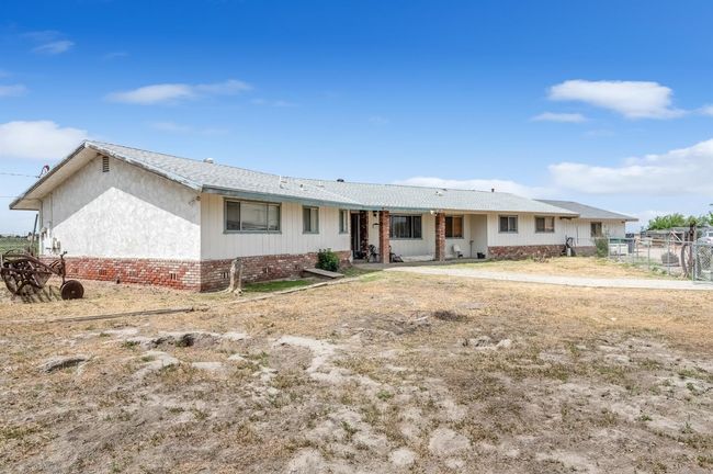 4306 Avenue 50, House other with 5 bedrooms, 0 bathrooms and null parking in Alpaugh CA | Image 4