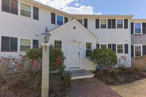 apt-2-109-2 Misty Meadow Ln, North Chatham, MA, 02650-1198 | Card Image