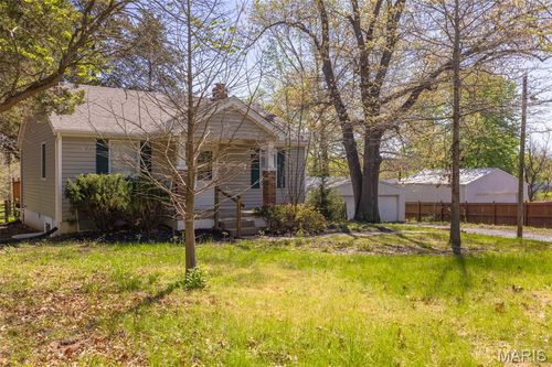 414 Middletown Rd, Warrenton, MO, 63383-1052 | Card Image