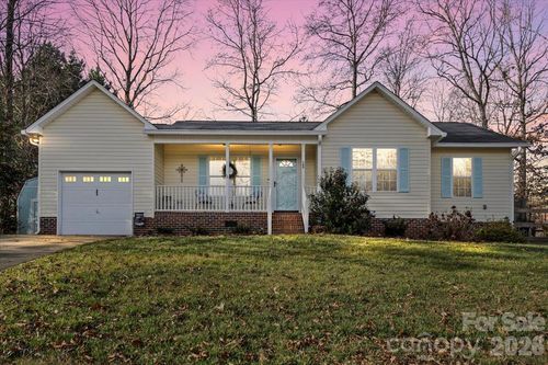 169 Meadow Glen Dr, Troutman, NC, 28166-7740 | Card Image