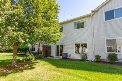 E - 201 Nicole Drive, Townhouse with 3 bedrooms, 1 bathrooms and 2 parking in South Elgin IL | Image 2