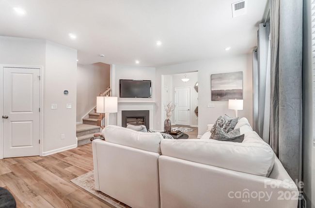 624 Cassidy Ct, Townhouse with 3 bedrooms, 3 bathrooms and null parking in Clover SC | Image 5