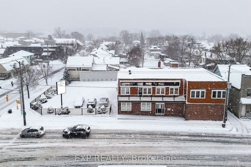 {{alt}} | Card Image