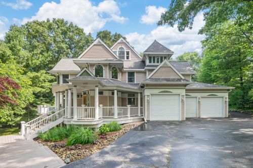 3003 Dunes Valley Path, Stevensville, MI, 49127-9367 | Card Image