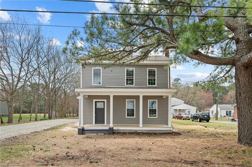 39 Bank St, Windsor, VA, 23487-9524 | Card Image