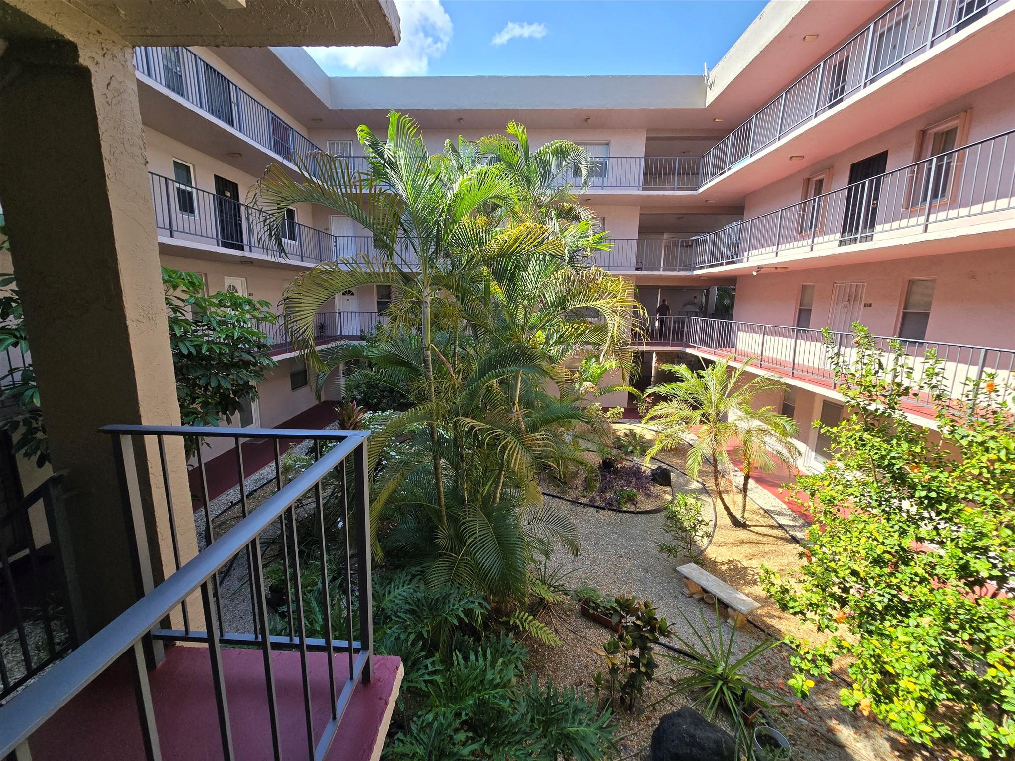 215 2821 Somerset Dr, For Rent in Lauderdale Lakes Zoocasa