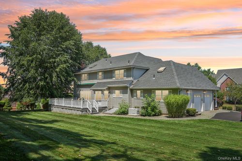 25 Reginald Dr, Congers, NY, 10920-2160 | Card Image