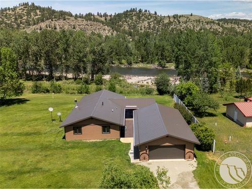 43 Lower Hawk Valley Rd, Columbus, MT, 59019-7482 | Card Image