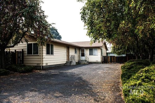 1710 6th St, Lewiston, ID, 83501-3813 | Card Image