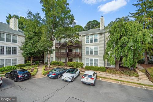 10192-10192 Oakton Terrace Rd, OAKTON, VA, 22124-2928 | Card Image