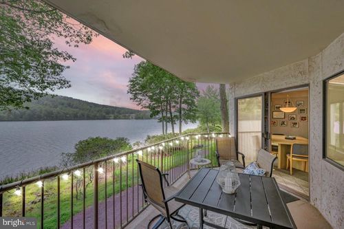 59 Midlake Dr, Lake Harmony, PA, 18624-2202 | Card Image