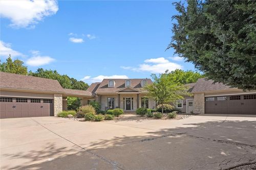 5635 Legler St, Shawnee, KS, 66217-9665 | Card Image