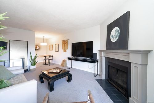 312-1655 Begbie St, Victoria, BC, V8R1L4 | Card Image