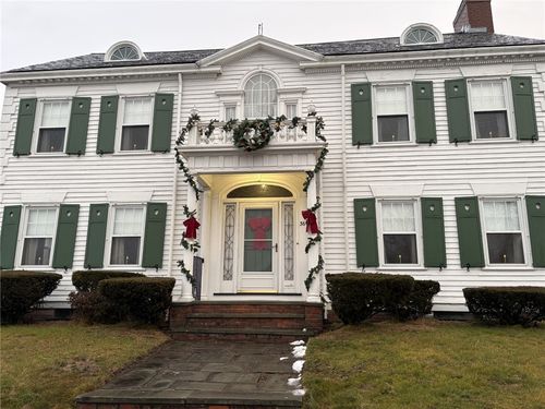 36 Underwood Street, Pawtucket, RI, 02861 | Card Image